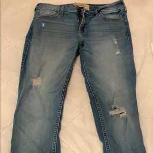 Size 7R: hollister super skinny jeans